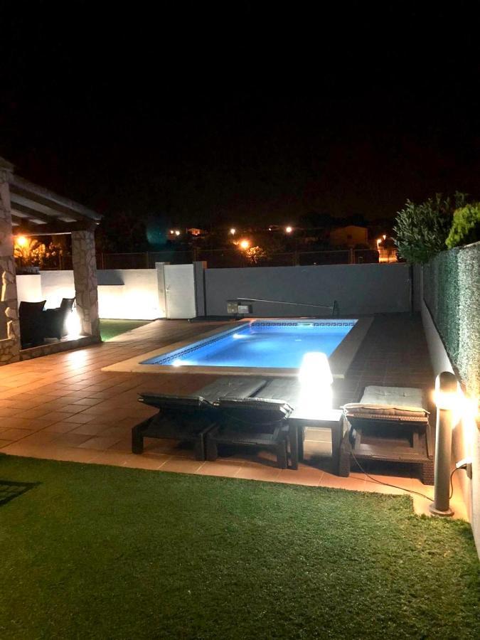 Casa En L Escala Con Piscina Y Wifi Free Villa L' Escala Екстериор снимка