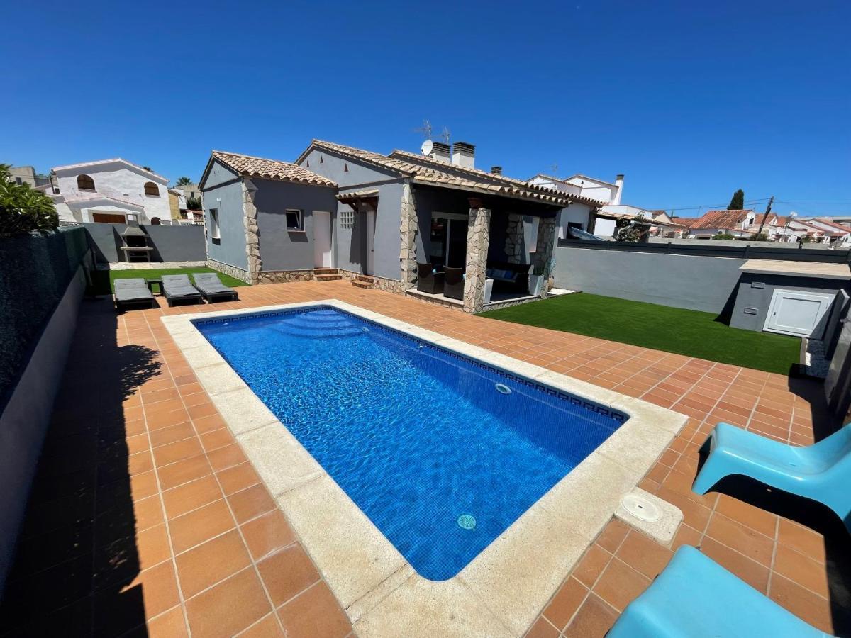 Casa En L Escala Con Piscina Y Wifi Free Villa L' Escala Екстериор снимка