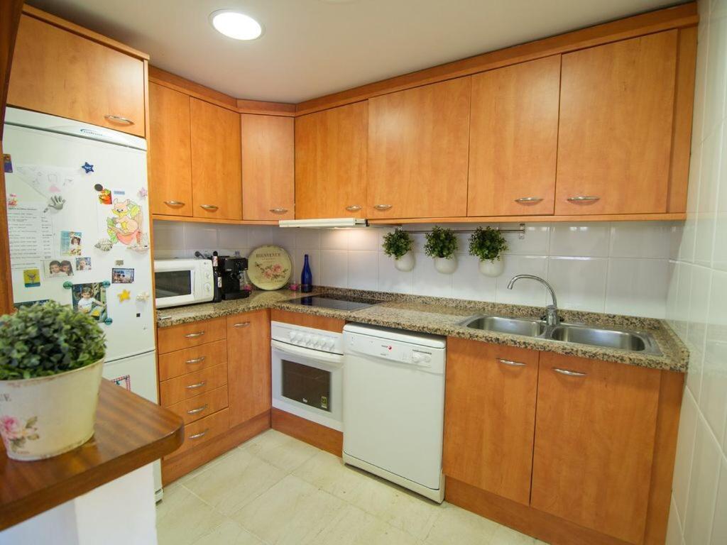 Casa En L Escala Con Piscina Y Wifi Free Villa L' Escala Екстериор снимка